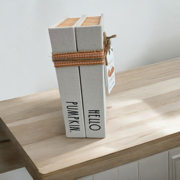 NWT Rae Dunn ‘Hello Pumpkin’ Faux Book Stack Decoration - Picture 9 of 9